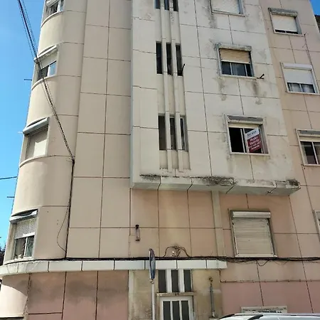 Terrace Flat Near River Appartamento *