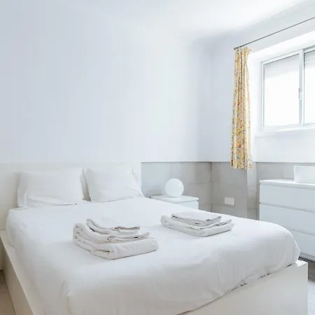 Terrace Flat Near River Appartamento *